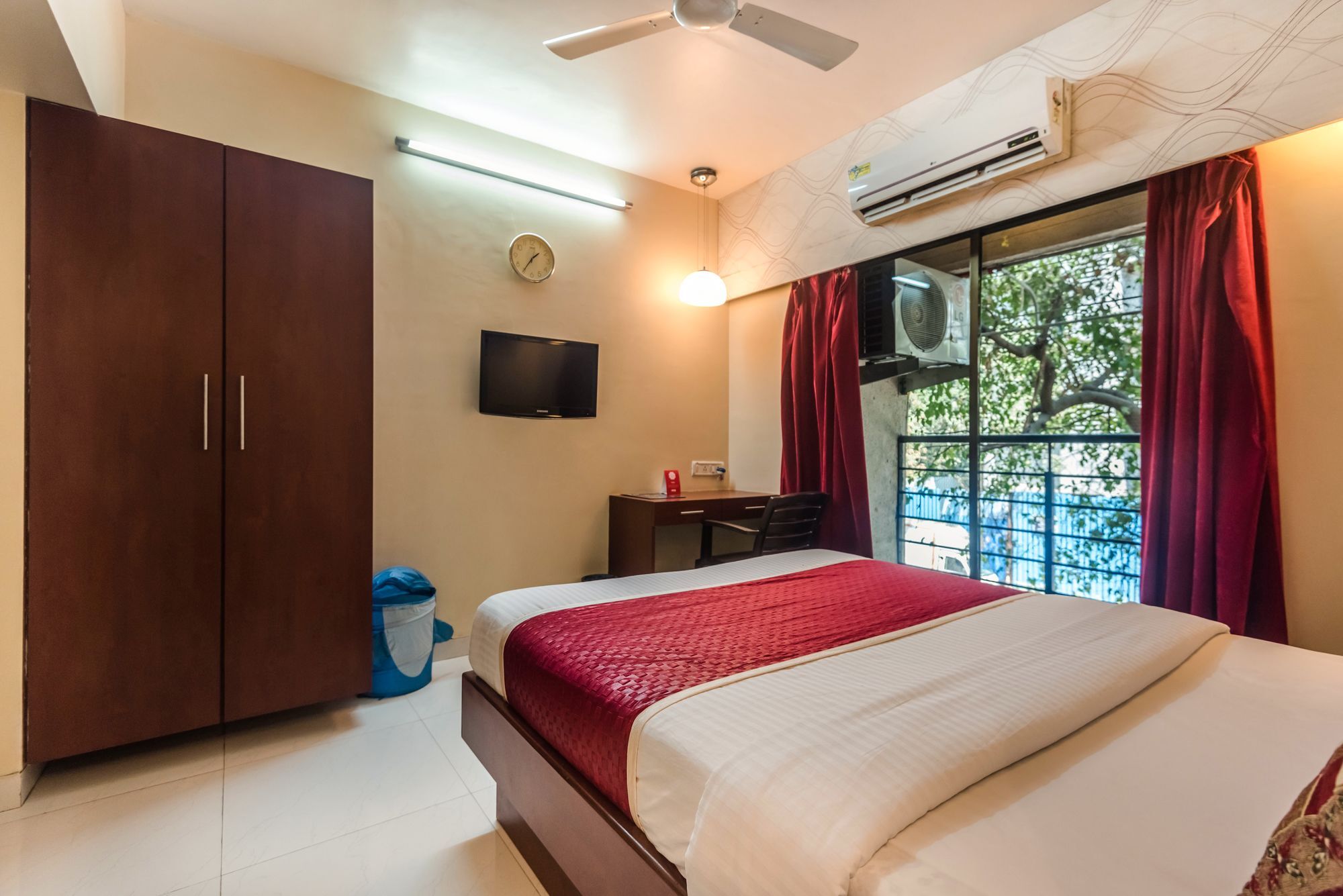 Malad Konark Apartment מראה חיצוני תמונה